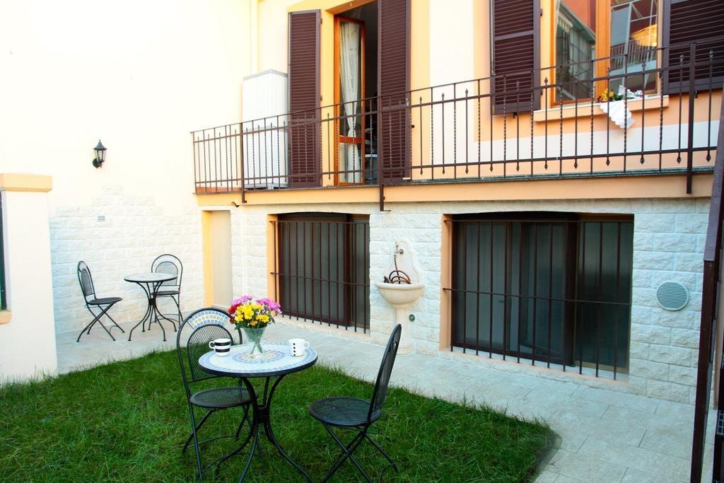 Da Canal Bed and Breakfast Milano Eksteriør billede