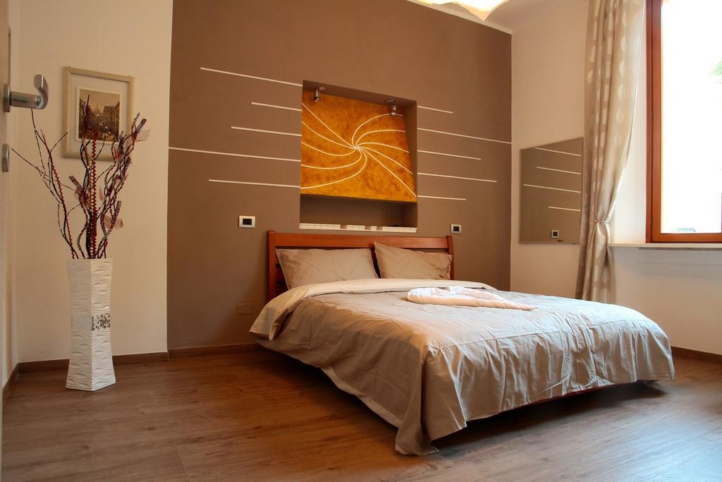 Da Canal Bed and Breakfast Milano Eksteriør billede